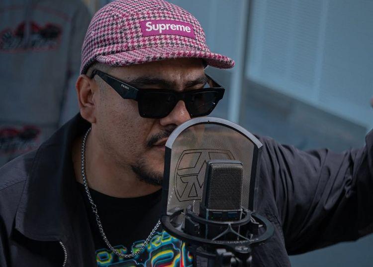 Portada de Aczino, Dharius y Neto Peña: los gigantes del género urbano mexicano presentes en el Urbano Fest 2025