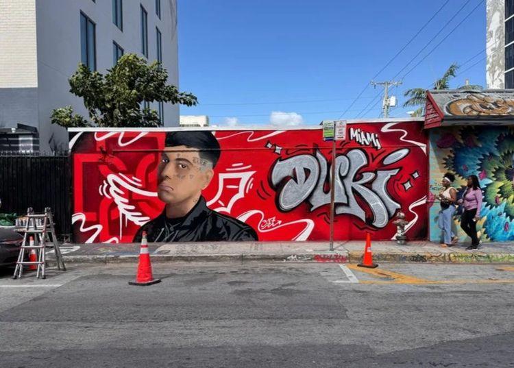 Portada de Duki fue inmortalizado en Miami