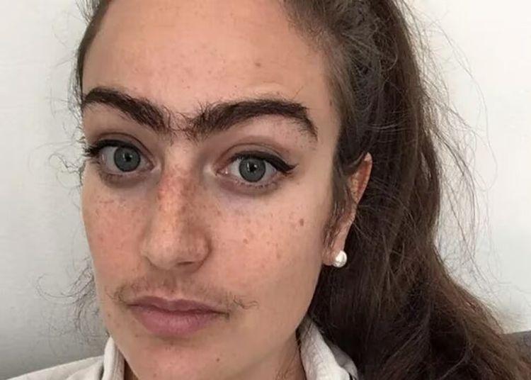 Portada de De tabú a tendencia viral, el bigote femenino en 2025