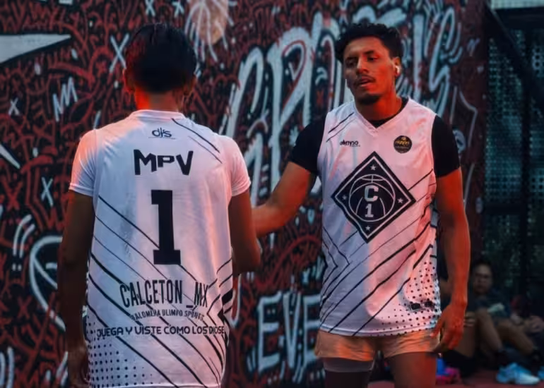 Portada de El paraíso del básquet en CDMX donde podés comprar y jugar en el mismo lugar