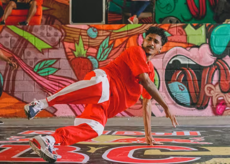 Portada de El hip-hop llega a las escuelas en Brasil como política educativa