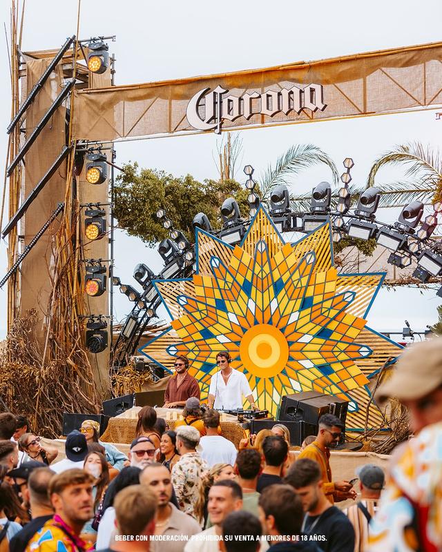 Imagen de Corona Sunset Buenos Aires