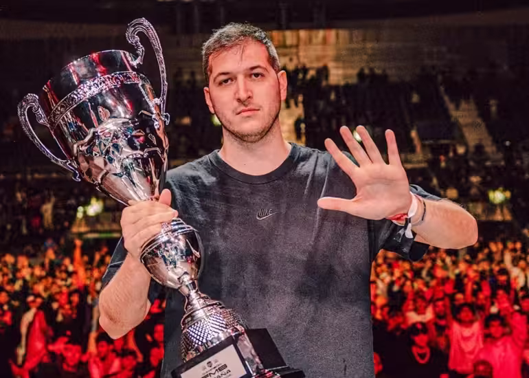 Portada de Chuty, el rey de España: campeón de FMS y dueño de un récord histórico