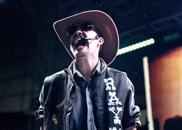 Portada de Liga Bazooka lleva las escritas a otro nivel con “Todos contra Todos”