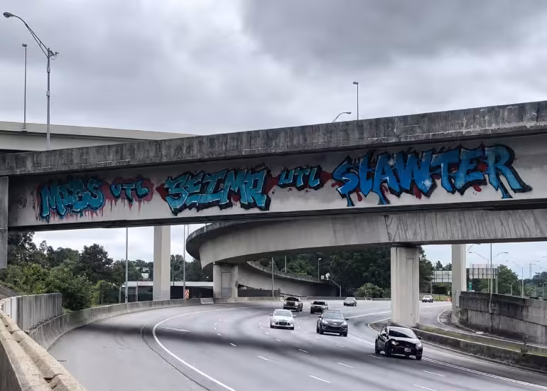 Portada de Heaven spot, el formato más arriesgado del graffiti