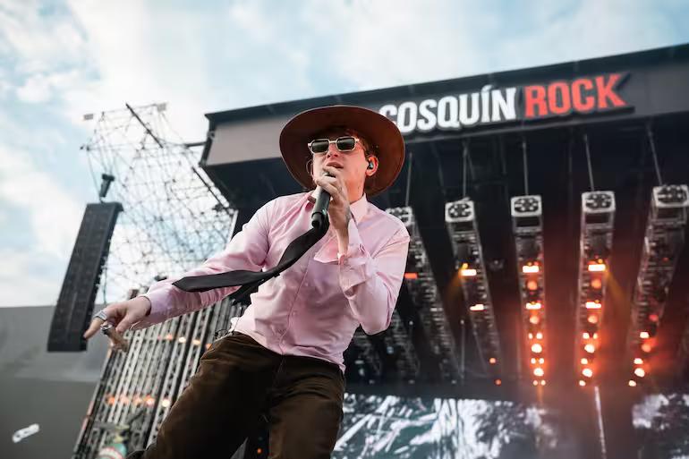 Portada de La escena urbana dijo presente en el Cosquín Rock 2026