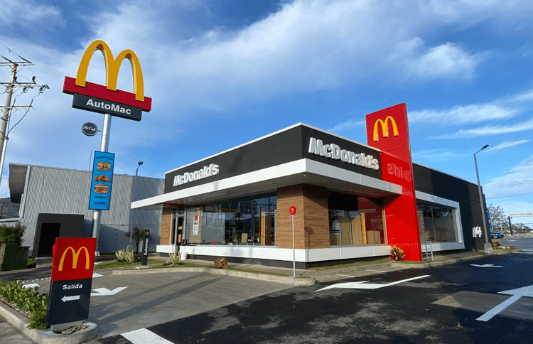Portada de Un McDonald's asiático desembarcó en Buenos Aires