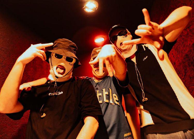 Portada de Tussiwarriors, un éxito tan viral como polémico