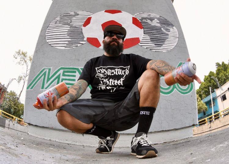 Portada de La fiebre mundialista vive en los muros de CDMX