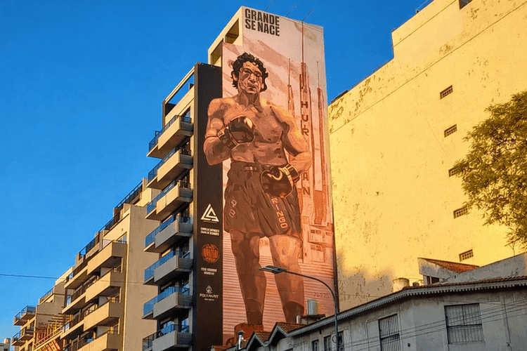 Portada de El gigante de 35 metros que cuida las calles de Parque Patricios